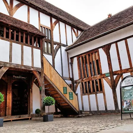 Heart Of The - Free Parking Апартаменты