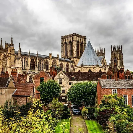 Heart Of The - Free Parking Апартаменты *